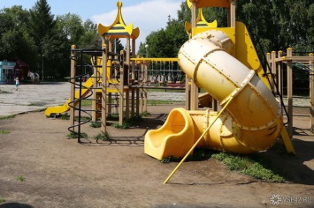 Кемеровские власти заплатят за ремонт детских площадок до 8,5 млн рублей