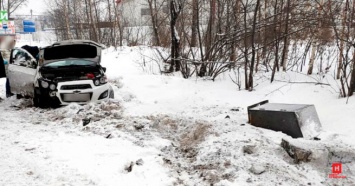 Автомобилистка уничтожила дорожную камеру в Новокузнецке