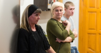 На Урале начался судебный процесс по делу обвиняемой в смерти роженицы акушерки