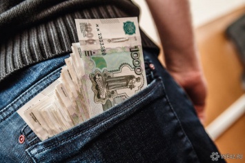 17-летний кузбассовец похитил деньги с карты знакомого во время застолья