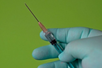 Госдума одобрила проект о бесплатной вакцинации россиян в частных клиниках