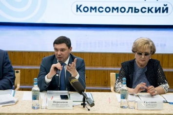 Евгений Первышов и Вера Галушко встретились с жителями Комсомольского микрорайона