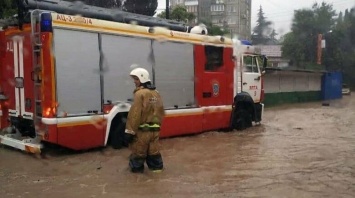 В Крыму из-за погодных условий погиб молодой мужчина: смыло потоком воды