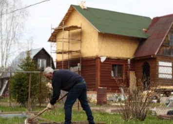 В Приамурье могут начать строить деревянные дома для переселенцев из аварийного фонда