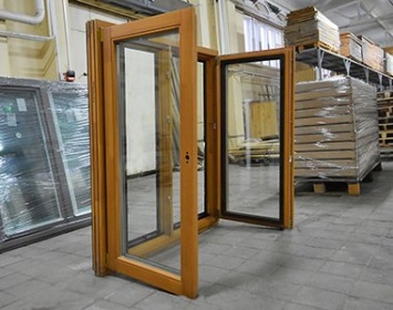 Завод ЖБК-1 запустил в Белгороде производство деревянных оконных порталов