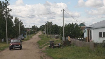 Многодетная семья из Алтайского края столкнулась с проблемами при получении сенокосного участка