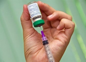 Глава Белогорска пригласил скептиков на свою вакцинацию от «ковида»