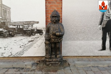 В Советске установили скульптуру пожарного из Тильзита (фото)