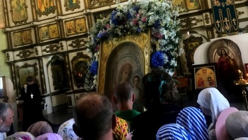 Всероссийский крестный ход вошел в Коробейниковский храм