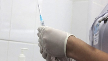 Министр заявил о готовности вакцинировать всех саратовских учителей
