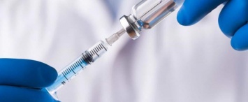 Медсестра калужской больницы вакцинировала пациента водой для инъекций