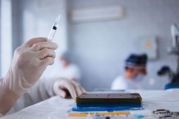 Медсестра из Калужской области вколола супругам физраствор вместо вакцины от COVID-19