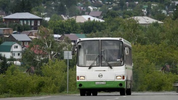 Жители Рубцовского района остались без автобусного сообщения
