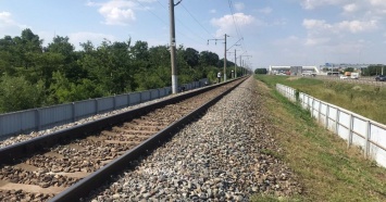 В Краснодаре под поезд попала 12-летняя школьница: девушка погибла на месте