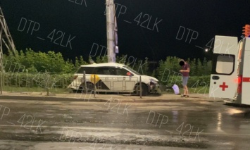 Пассажир такси получил травмы в ночном ДТП в Ленинске-Кузнецком