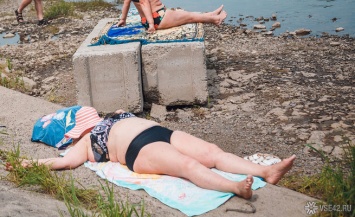 Кузбассовец случайно переехал лежащую на берегу женщину