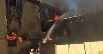 Второй крупный пожар за сутки: в Динском районе опять горит магазин