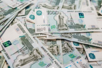 Кемеровчанин отдал мошеннику оформленные в кредит 700 тысяч рублей