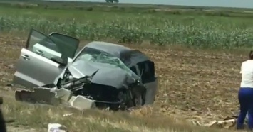 Водитель легковушки погибла в лобовом ДТП с грузовиком в Славянском районе