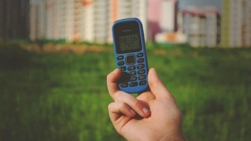 В России вырос спрос на кнопочные телефоны. Почему?