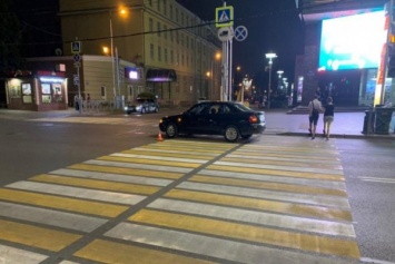 На ул. Горького на перекрестке с отключенным светофором сбили 20-летнюю девушку