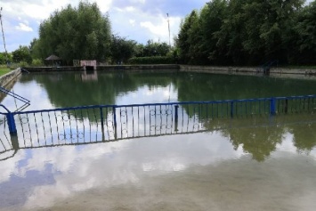 Область выделяет 16,5 млн рублей на ремонт бассейна с минеральной водой в Славске