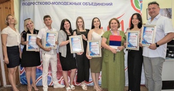 Около 900 кубанцев поучаствовали в фестивале молодежных объединений «Нам жить в России»