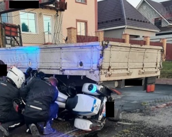 Правоохранители попали в аварию под Кемеровом при погоне за нарушителем