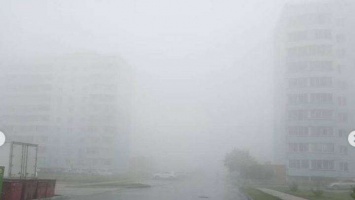 Смог от пожара или туман? Барнаульцы обеспокоены дымкой, затянувшей город