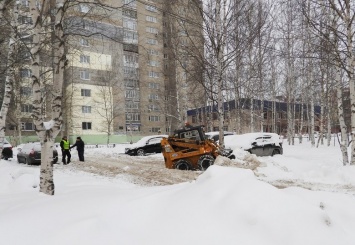 Брошенный транспорт и качество уборки снега в Нижневартовске - на депутатском контроле