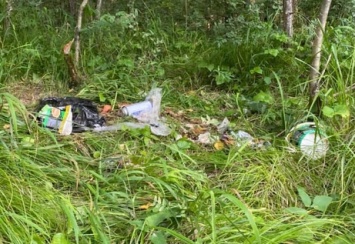Житель Кузбасса возмутился мусору в районе заповедника