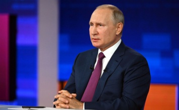Путин разрешил госслужбу для россиян с иностранным гражданством