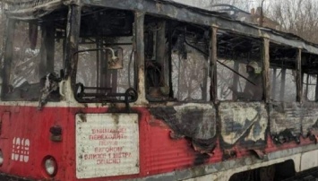 У "Навигатора" из-за замыкания загорелся вагон трамвая