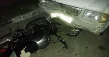 Мотоциклист без прав устроил ДТП в Новороссийске. Пострадали два человека