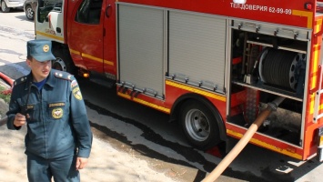 Пожарные приехали тушить огонь на подшипниковый завод, но им дали отбой