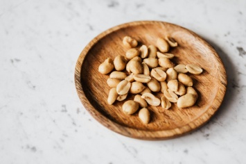Японские ученые заявили о пользе продуктов из арахиса в снижении риска развития инсульта