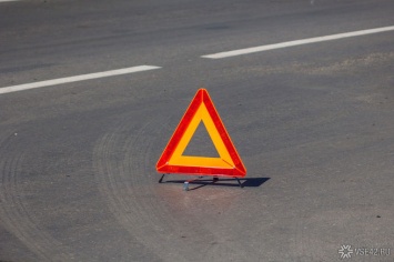 Ехавший по тротуару грузовик насмерть сбил женщину в Новосибирске