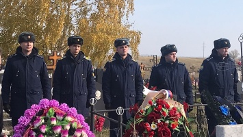 Крушение самолета в Татарстане. Погибшего пилота похоронили в Балашове