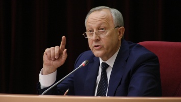 Валерий Радаев скатился на 75 строчку рейтинга губернаторов