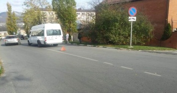 В Новороссийске маршрутка сбила 11-летнего школьника. Он госпитализирован