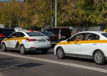 За безопасность пассажиров такси заставят отвечать агрегаторы