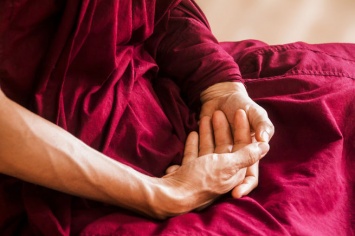 Буддийский монах погиб после уединения с телефоном в хижине