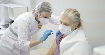 Около 50% жителей Краснодарского края старше 60 лет сделали прививку от коронавируса