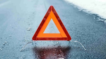 УГИБДД предупреждает саратовцев о мокром снеге и гололедице