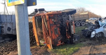 В Краснодарском крае произошло жесткое массовое ДТП. Два человека погибли