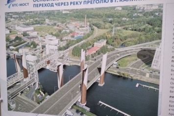 Власти в ближайшие недели закрывают половину полос на ул. Буткова из-за нового моста