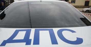 В центре Краснодара водитель на BMW снес забор и вылетел на тротуар