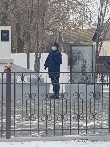 В саратовском селе реконструировали памятник Герою Советского Союза