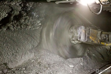 Горноспасатели начали срочно покидать кузбасскую шахту из-за угрозы взрыва