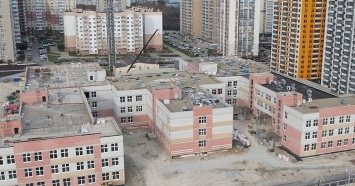 Самая большая строящаяся школа в Новороссийске готова уже на 63%